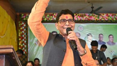 Mahtari Vandan Honor Ceremony: On the occasion of Mahtari Vandan Honor Ceremony, Minister Tankaram Verma sang Chhattisgarhi song, the audience was mesmerized