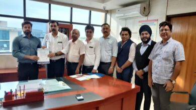 Chamber State President: Chamber delegation handed over memorandum to Kumar Meena