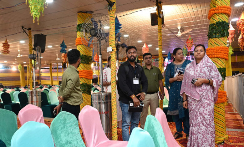 Mahtari Vandan Tihar: Vishnu Bhaiya's house decorated on Teej-Pora, courtyard decorated with traditional Nandiya-Baila and toys