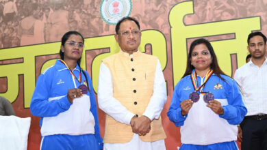 CM Niwas: Chain Kumari Nishad of Mahasamund returned after participating in the Asian Cup Beach Woodball Championship held in South Korea from 25-30 August.