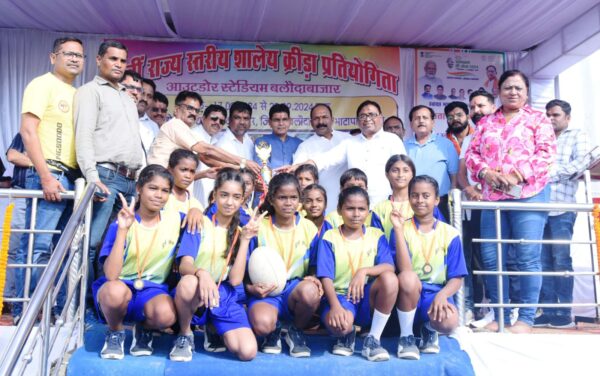 24th State Level School Sports Competition : 24वीं राज्य स्तरीय शालेय क्रीड़ा प्रतियोगिता में शामिल हुए खेल मंत्री, विजयी खिलाड़ियों को किया पुरस्कृत