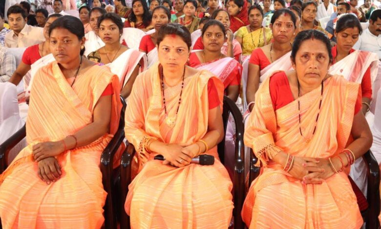 CG NEWS: Chief Minister took important steps towards women empowerment, Mahtari Vandan Yojana: More than 2 lakh women of Jashpur district benefited