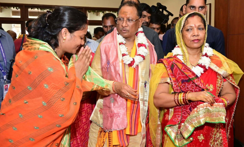 CG CM HOUSE: Chief Minister Vishnu Dev Sai performed Puja as per rituals and entered the new Chief Minister's residence in Nava Raipur