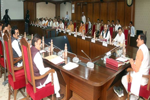 MP Cabinet Meeting: Decisions of the Council of Ministers under the chairmanship of Chief Minister Dr. Mohan Yadav, decision to upgrade 12,670 mini Anganwadi centers operating in the state to full Anganwadi centers