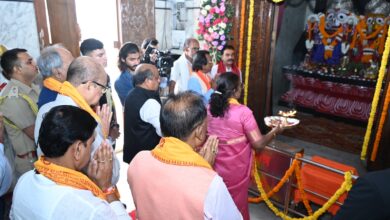 President Draupadi Murmu: President Draupadi Murmu sought blessings for the happiness, prosperity and continuous progress of the countrymen, met the members of the Temple Service Committee and enquired about their well-being