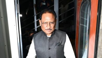 CM Vishnu: Chief Minister Vishnu Dev Sai will now visit various areas of the state by train as well, left by Amarkantak Express to listen to the Kavi Sammelan organized in Bilaspur