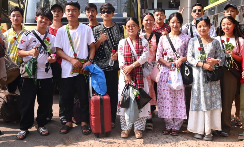 Tribal Pride Day: Tribal dance troupes from Arunachal Pradesh, Uttarakhand, Telangana, Rajasthan and Sikkim reached Raipur to perform on Tribal Pride Day