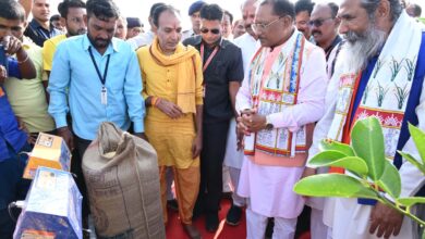 CG Paddy Purchased: Chief Minister Vishnu Dev Sai inaugurated the state-wide paddy purchase festival, in the presence of the Chief Minister, farmers sold their paddy at Bhantgaon (B) purchase center