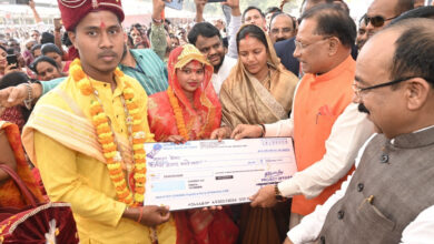 CG NEWS: Chief Minister Vishnudev Sai inaugurated and performed Bhoomi Pujan for development works worth more than Rs. 625 crores, congratulated and wished 102 newlyweds who got married