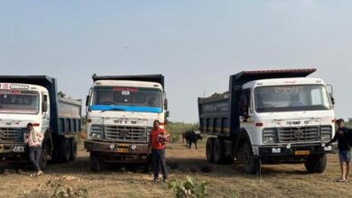 Mungeli News: Strict action on illegal transportation of soil, gravel and sand, five vehicles seized in Mungeli district