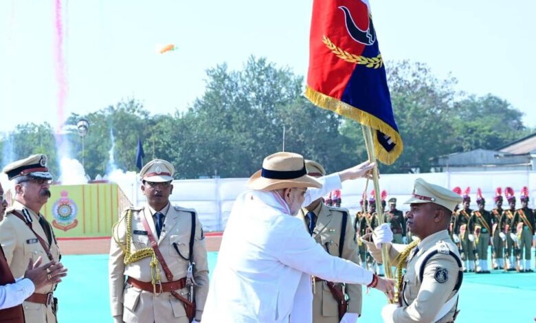 CG NEWS: Historic day for Chhattisgarh Police, Home Minister Amit Shah handed over the President's insignia