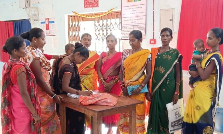 Niyyad Nella Nar Yojana: Opening an account and withdrawing money has become easy, group sisters are providing banking facilities in villages