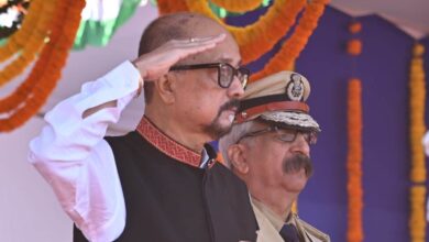 Republic Day 2025: On the occasion of Republic Day, Governor Ramen Deka hoisted the flag and took the salute of the parade at the Police Parade Ground in the capital Raipur today.