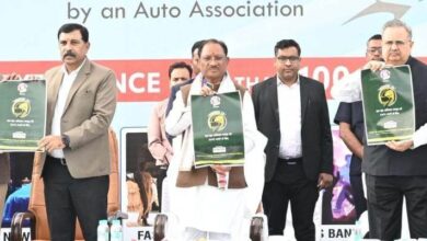 Auto Expo 2025: The entire economy including the automobile industry will benefit from the increased income of farmers in Chhattisgarh. The Chhattisgarh government is giving a one-time discount of 50 percent on lifetime road tax.