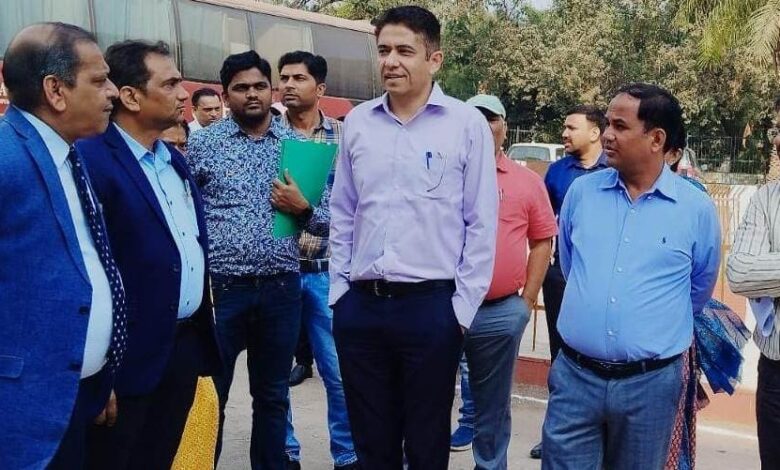 Review Meeting: Health Secretary Amit Kataria took a review meeting of Nehru Medical College and Ambedkar Hospital, gave instructions to complete the construction work of the newly constructed mortuary house as soon as possible