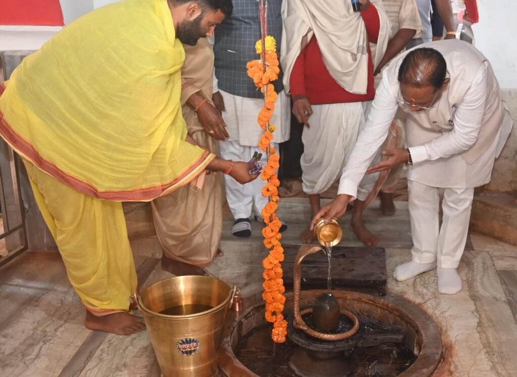Prana Pratishtha Ceremony : श्रीकोट आश्रम में गुरुमाता पूर्णिमा जी के विग्रह की प्राण प्रतिष्ठा समारोह में शामिल हुए मुख्यमंत्री