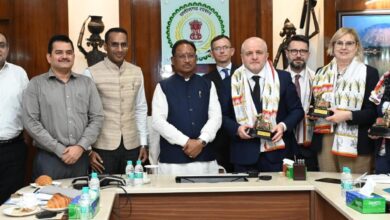 Courtesy Meet: A delegation of Poland's Foreign Affairs Committee met Chief Minister Vishnu Dev Sai, the Chief Minister invited investors from Poland and other European countries to invest in Chhattisgarh