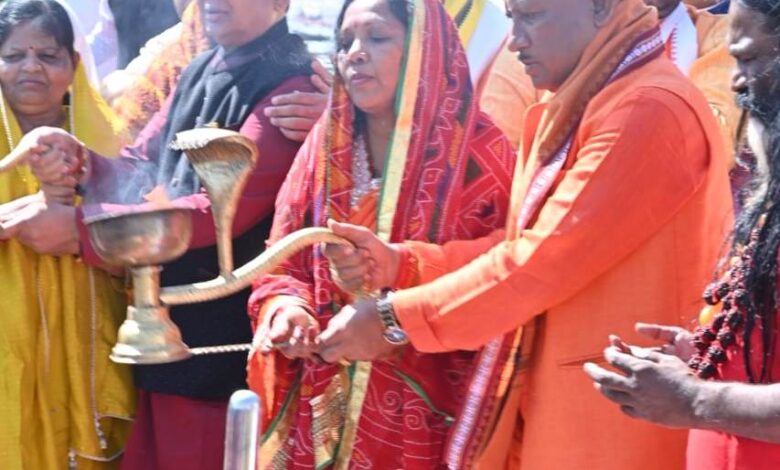 Prayagraj Maha Kumbh 2025: Chief Minister Vishnu Dev Sai took a holy bath at Triveni Sangam, wished happiness and prosperity for the people of the state