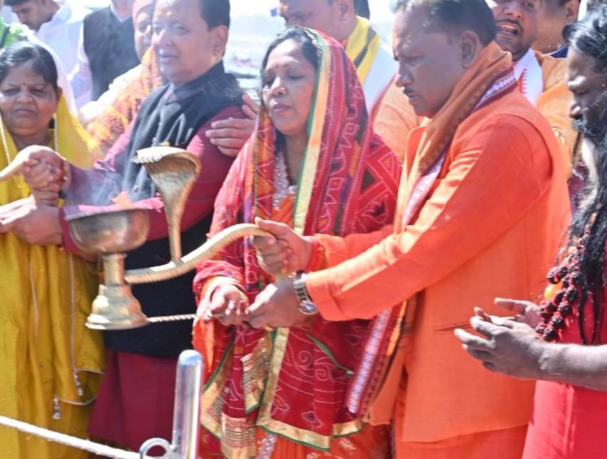 Prayagraj Maha Kumbh 2025 : मुख्यमंत्री विष्णु देव साय ने त्रिवेणी संगम में किया पुण्य स्नान, प्रदेशवासियों की सुख-समृद्धि की कामना की