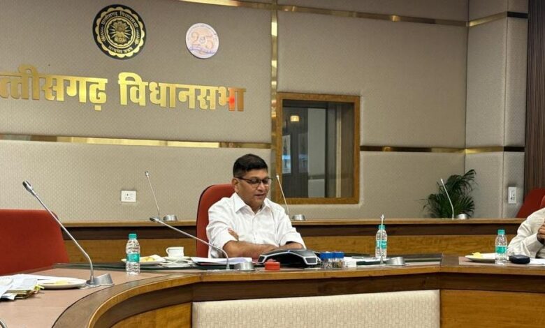 High Level Meeting: Chief Secretary Amitabh Jain gave instructions to take strict action against those celebrating birthdays on the road and obstructing public traffic