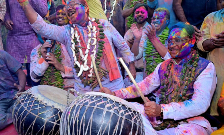 CM Vishnudev Sai extended warm wishes of Holi to the people of the state