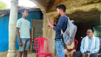 Sushasan Tihar: Problems are being solved by knocking door to door in Sushasan Tihar, faces lit up after getting Ayushman card
