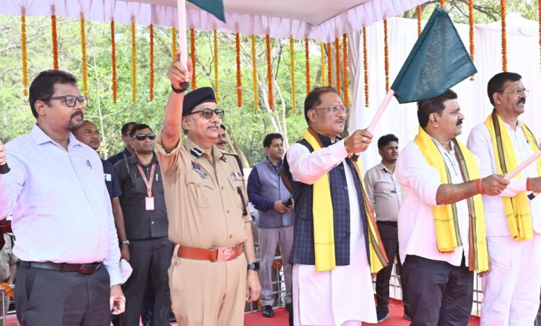 Green Flagged: Chief Minister Vishnu Dev Sai flagged off 18 new fire fighting vehicles, inaugurated the fire station cum residential complex in Nava Raipur
