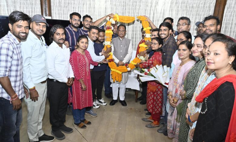 CM Vishnu: We read the worry on every youth's face, we understood the pain of every family and tried to solve it, assistant teachers expressed gratitude to Chief Minister Vishnudev Sai