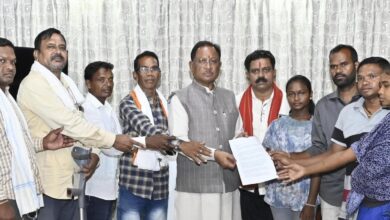 Courtesy Visit: A delegation of Naxal violence victims met Chief Minister Vishnu Dev Sai, Naxal victims requested to take the Naxal eradication campaign forward strongly