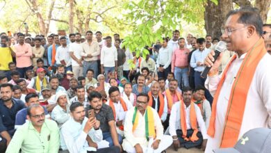 CM Vishnu: Newly married women will also soon get the benefit of Mahtari Vandan Yojana, CM's Chaupal held under the shade of Mahua tree in Mathamour