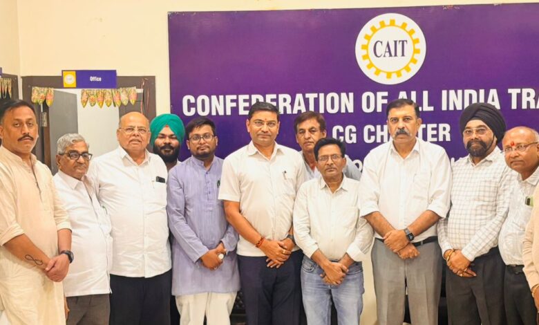 CAIT CG: Swadeshi Jagran Manch fully supports CAT's campaign against online e-commerce and quick commerce companies, meeting of business leaders from across the country in New Delhi on May 16