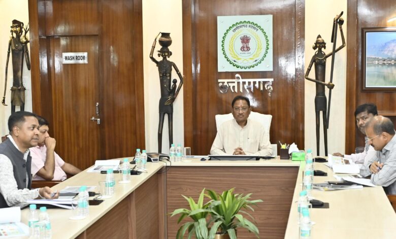 Review Meeting: Chief Minister reviewed the functioning of the Water Resources Department, gave instructions to make special efforts to increase the efficiency of water use