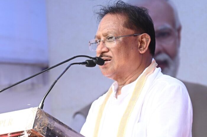 Samdhaan Shivir: The Chief Minister's flying machine landed in village Aamagohan of Kota block of Bilaspur district, participated in the Samadhan camp, the Chief Minister said that the reality of schemes is being known through Sushasan Tihar