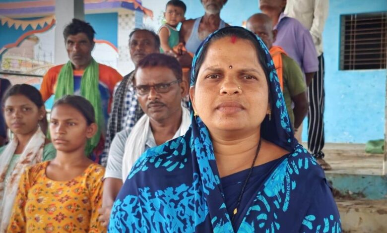 CG NEWS: Taraud school shines with the light of education, four new teachers were appointed through rationalization, children of the village are happy to get the news of posting of teachers, eagerness to study is visible on the faces of children