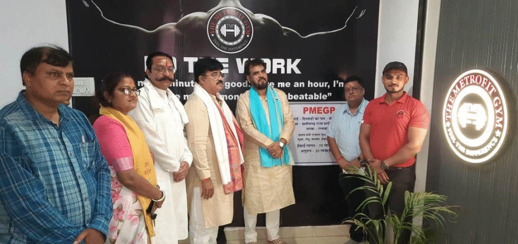 CG Khadi and Village Industries Board : स्वदेशीकरण के लिए ग्रामोद्योग का कार्य सराहनीय, छत्तीसगढ़ खादी तथा ग्रामोद्योग बोर्ड के अध्यक्ष ने ग्रामोद्योग इकाईयों का किया निरीक्षण