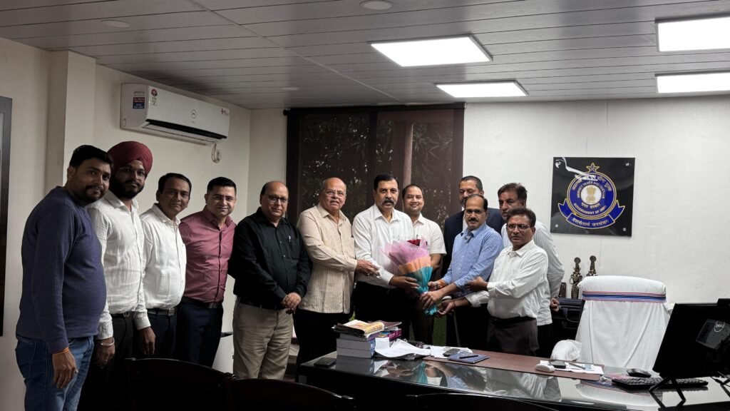 GST Day : जीएसटी दिवस पर कैट प्रतिनिधिमंडल ने केन्द्रीय जीएसटी अधिकारियों से की भेंट…! कर प्रणाली को सरल बनाने की मांग