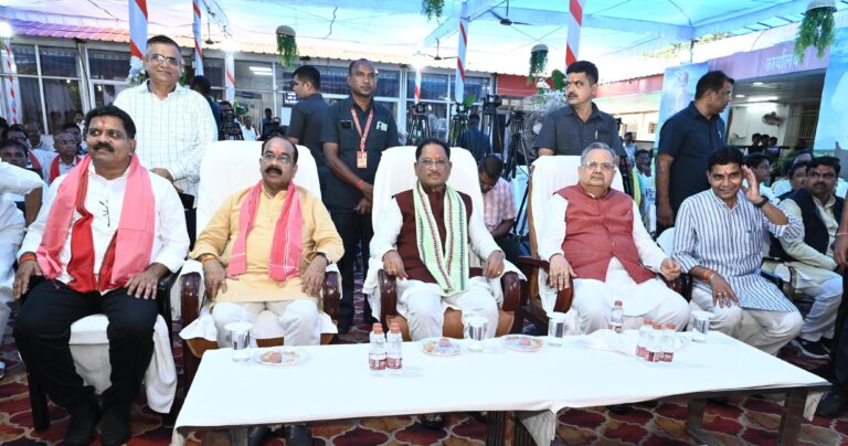 Hareli Festival: Hareli festival is a celebration of Chhattisgarh's rich culture and connection with nature, Chief Minister Sai, Assembly Speaker Dr. Raman Singh, ministers and public representatives performed puja-archana