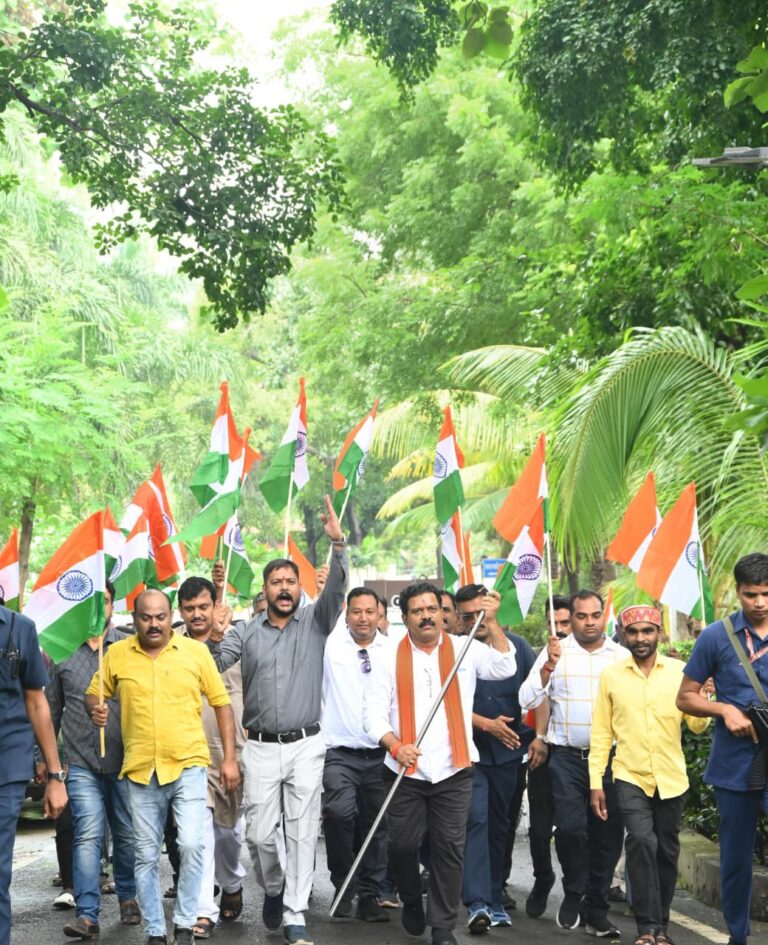 Tricolour Campaign: Deputy CM Vijay Sharma joined the 'Tricolour in every home' campaign... Appeal to hoist the tricolour in homes