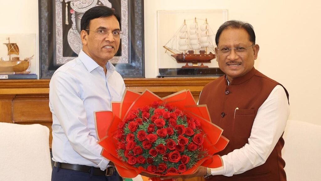 Khelo India Tribaal Games : बस्तर ओलंपिक को मिला ‘खेलो इंडिया ट्राइबल गेम्स’ का दर्जा, रायपुर-बिलासपुर में खुलेंगे मेडिकल-नर्सिंग कॉलेज – मुख्यमंत्री साय की केंद्रीय मंत्री मांडविया से मुलाकात