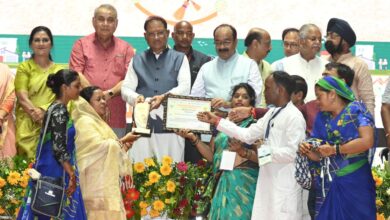 CM Vishnu: Swachhta Didi's have made an invaluable contribution in making Chhattisgarh renowned at the national level for cleanliness, the urban body that gets the first rank in cleanliness will get a prize of Rs 1 crore, portal for online property tax payment launched
