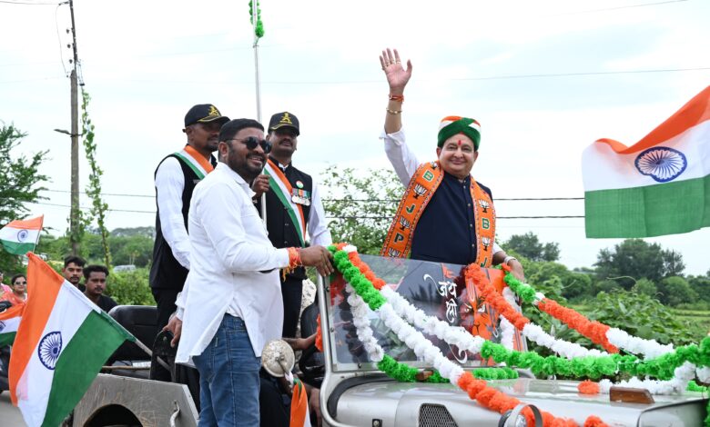 Har Ghar Tiranga Abhiyaan: Historic tricolor bike rally in Basna under the leadership of MLA Dr. Sampat Agarwal, Har Ghar Tiranga Abhiyaan got new energy in Basna, public awareness under the leadership of MLA Dr. Sampat Agarwal