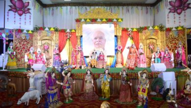 Shanti Sarovar Saddhu: Brahma Kumaris decorated a beautiful tableau in Shanti Sarovar Saddhu… A beautiful presentation of the episode “Tuladan of Shri Krishna” by child artists…