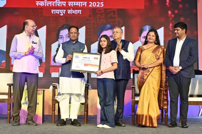 IBC 24 Sharda Scholarship: In the 25 years of development journey, Chhattisgarh has created new records in every field, Chief Minister Sai joined IBC 24 Swarn Sharda Scholarship 2025, honored the meritorious daughters of the state