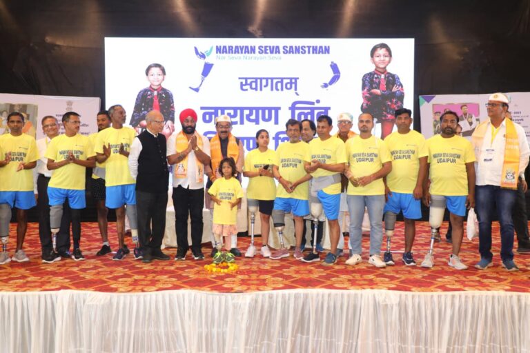 Free Narayan Limb Fitment Camp: A ray of hope in the lives of hundreds of disabled people of Chhattisgarh, 382 disabled people started walking on their own feet