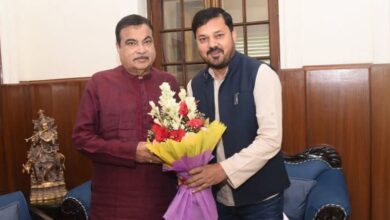 Courtesy Visit: Dharsiva MLA Anuj Sharma visits Delhi, expresses gratitude to Union Minister Nitin Gadkari, says "His vision and work style are inspiring"