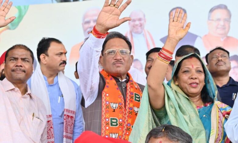Grand Reception: Chief Minister Sai received a grand welcome at the airport on his return from a successful foreign tour of Japan and South Korea, the campus reverberated with Karma-Panthi dances