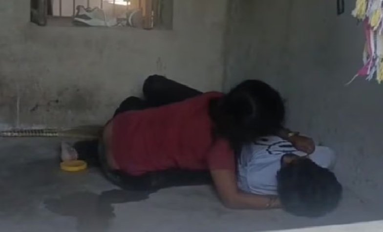 Live-in Relationship : प्रेमी की लाश से लिपटी रोती रही…! रसोई में खाना बना रही थी प्रेमिका…उधर खिड़की से झांका तो…? लिव-इन रिलेशनशिप का दुखद अंत