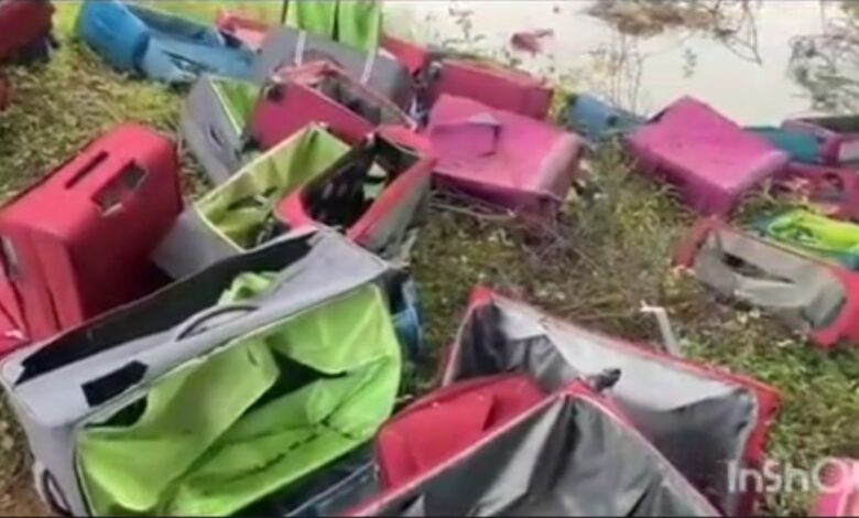 Swami Vivekananda Airport: Raipur Breaking News! Over two dozen trolley bags found abandoned on Airport Road... Police and dog squad present at the scene... Watch the video here.