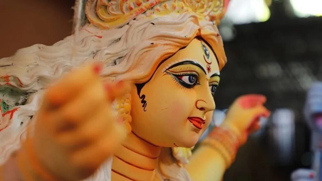 Sharadiya Navratri : 22 सितंबर से शारदीय नवरात्र का शुभारंभ…! बन रहे हैं 3 शुभ संयोग…इन 5 राशियों के लिए रहेगा विशेष फलदायी