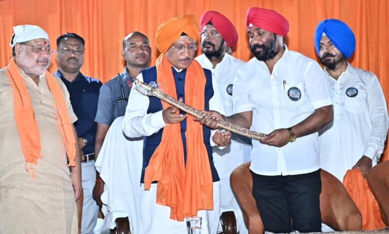 350th Martyrdom Centenary: Chief Minister participated in Nagar Kirtan Yatra on the 350th martyrdom centenary of Guru Shri Teg Bahadur Singh Ji. Guru Shri Teg Bahadur Singh Ji sacrificed his life for the protection of religion - Chief Minister Vishnudev Sai